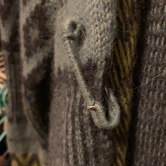 J Jill cardigan wrap Small with pockets and pin - Picture 5 of 5